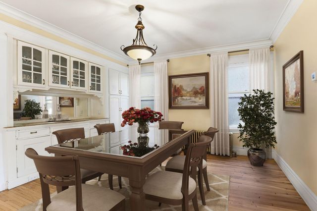 2524 Pillsbury Avenue S, Minneapolis, MN 55404