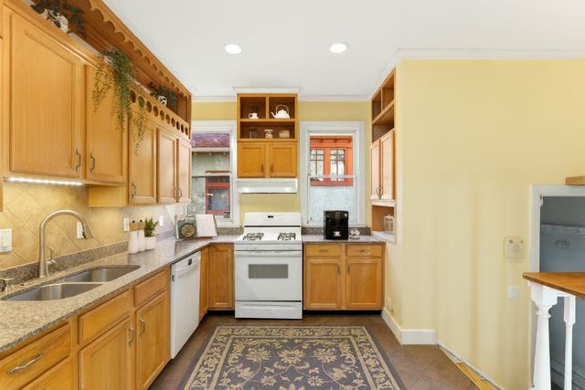 2524 Pillsbury Avenue S, Minneapolis, MN 55404