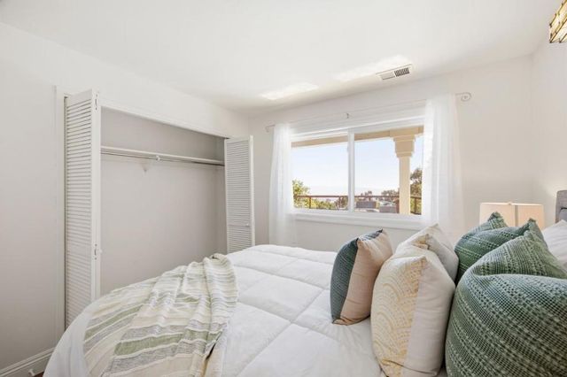 28009 Nob Hill Court, Hayward, CA 94542