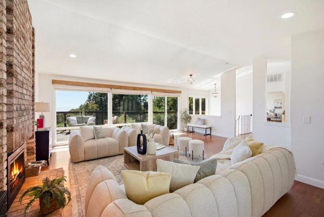 28009 Nob Hill Court, Hayward, CA 94542