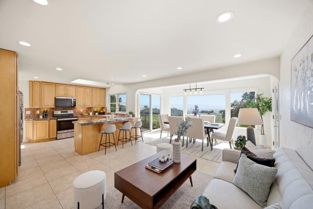 Image 21 of property listing at 28009 Nob Hill Court, Hayward, CA 94542