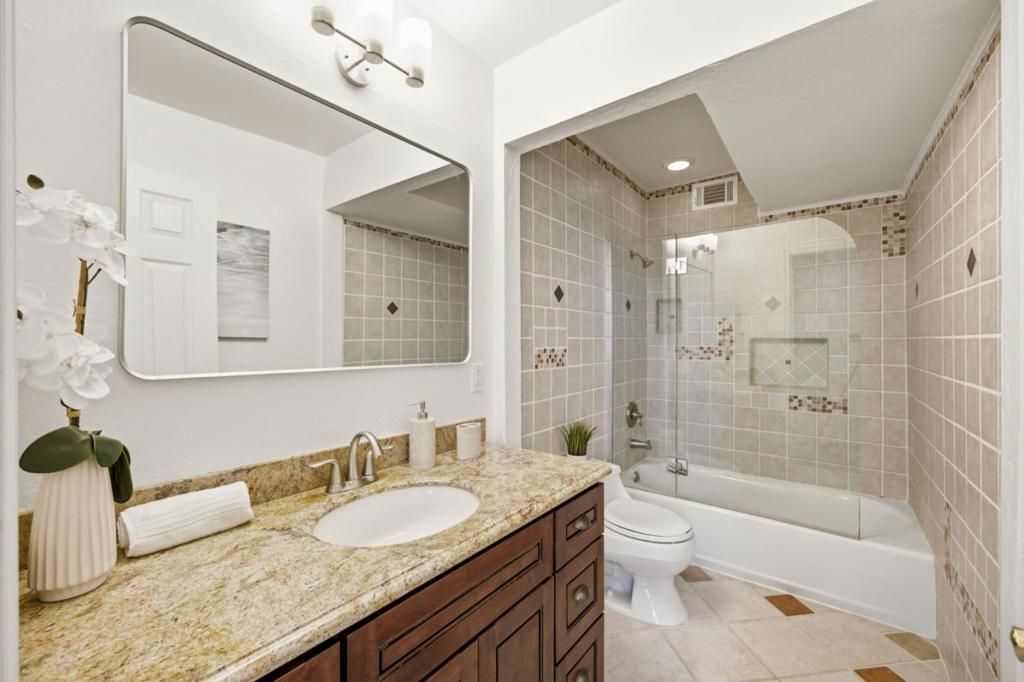 Image 42 of property listing at 28009 Nob Hill Court, Hayward, CA 94542