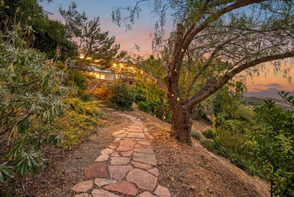 Image 52 of property listing at 28009 Nob Hill Court, Hayward, CA 94542