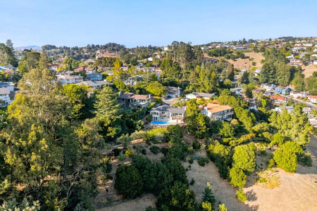 Image 61 of property listing at 28009 Nob Hill Court, Hayward, CA 94542