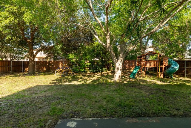 4705 Hampshire Drive, Flower Mound, TX 75028
