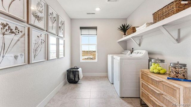 3241 N Elk Way, Aurora, CO 80019