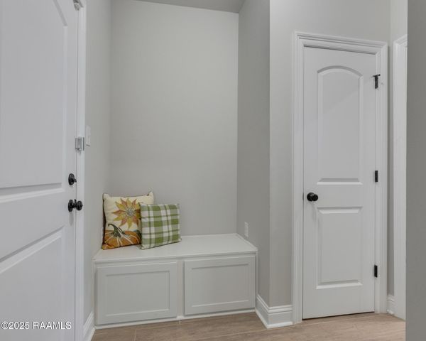 123 Sparrowhawk Street, Broussard, LA 70518