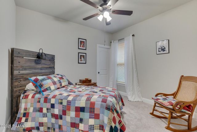 123 Sparrowhawk Street, Broussard, LA 70518