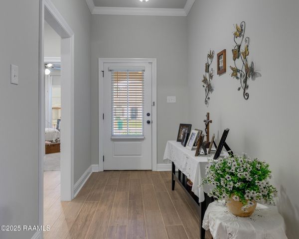 123 Sparrowhawk Street, Broussard, LA 70518