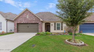 123 Sparrowhawk Street, Broussard, LA 70518