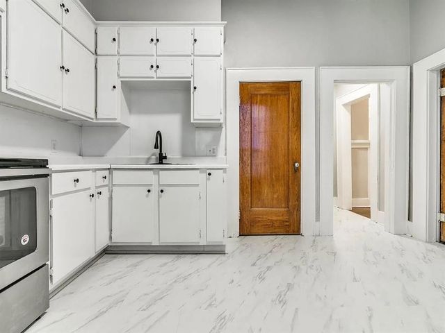 1740 NW 11th Street B, Oklahoma City, OK 73106