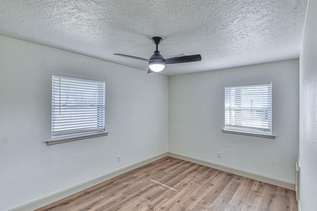 208 Mimosa Drive, Norman, OK 73069