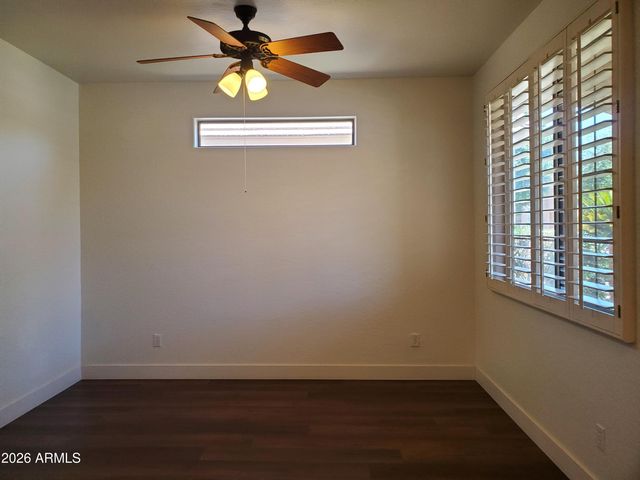 2430 E DARREL Road, Phoenix, AZ 85042
