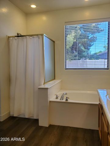 2430 E DARREL Road, Phoenix, AZ 85042