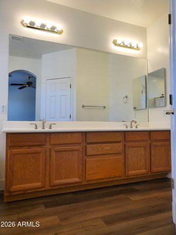 2430 E DARREL Road, Phoenix, AZ 85042