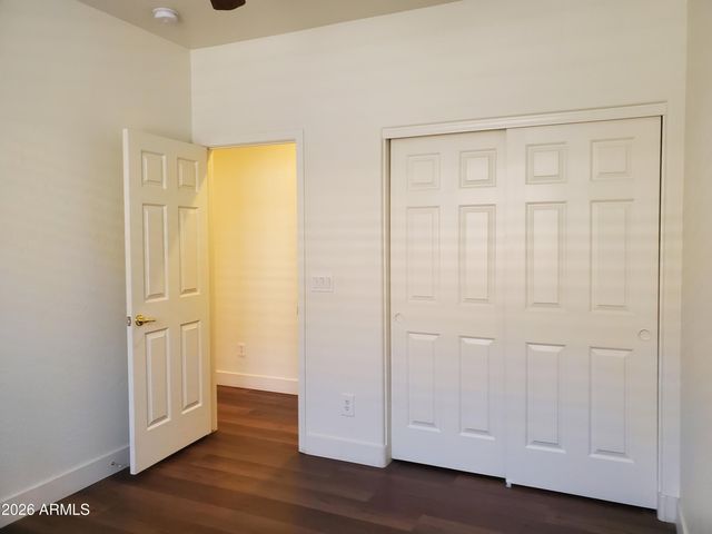 2430 E DARREL Road, Phoenix, AZ 85042