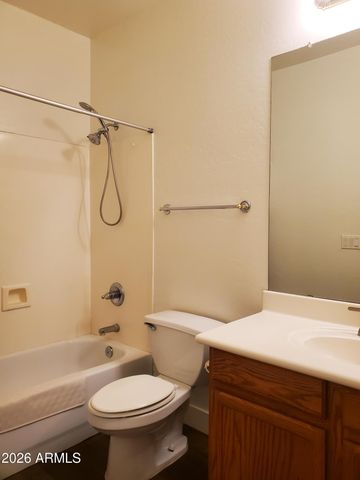 2430 E DARREL Road, Phoenix, AZ 85042