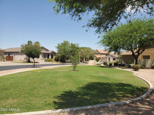 2430 E DARREL Road, Phoenix, AZ 85042