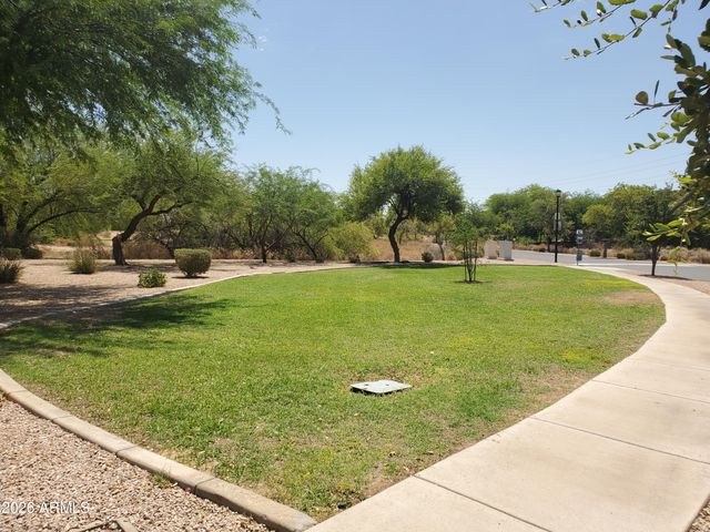 2430 E DARREL Road, Phoenix, AZ 85042