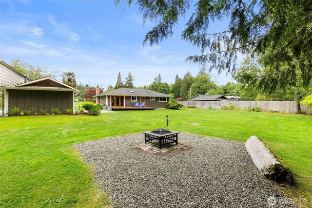 32022 Gamble Way NE, Poulsbo, WA 98370