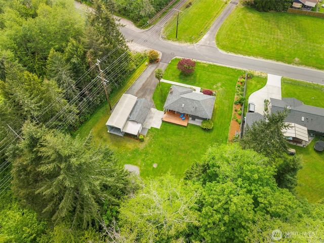 32022 Gamble Way NE, Poulsbo, WA 98370