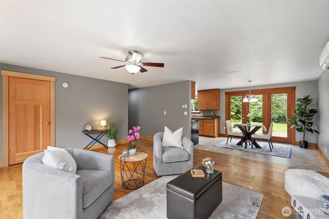 32022 Gamble Way NE, Poulsbo, WA 98370
