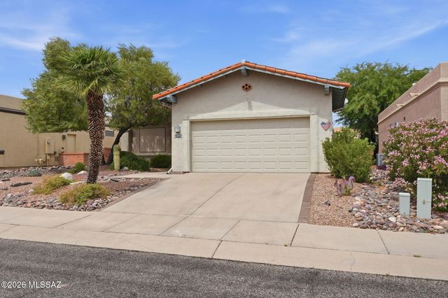 1894 W Amblemorn Drive, Green Valley, AZ 85622