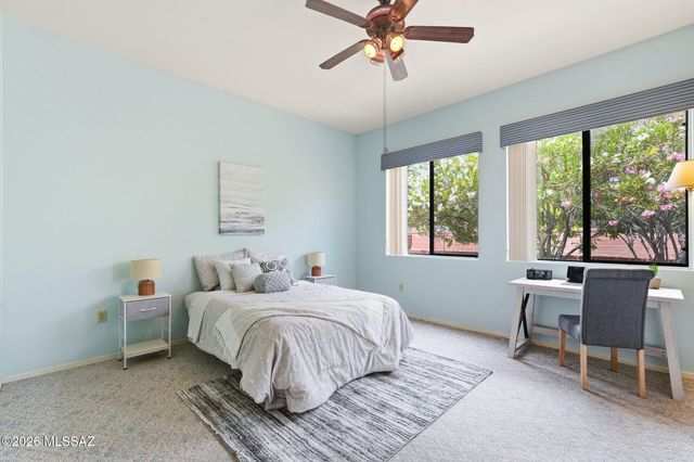 1894 W Amblemorn Drive, Green Valley, AZ 85622