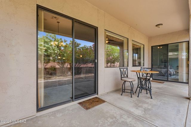 1894 W Amblemorn Drive, Green Valley, AZ 85622