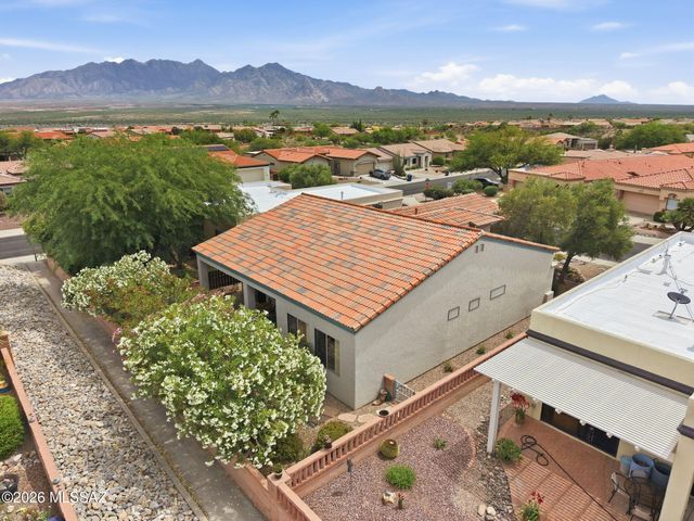 1894 W Amblemorn Drive, Green Valley, AZ 85622