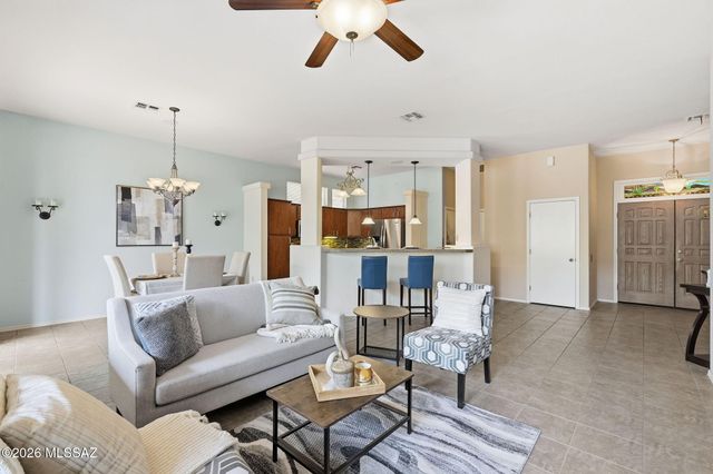 1894 W Amblemorn Drive, Green Valley, AZ 85622