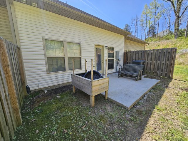 9001 Brixworth Ct, Old Hickory, TN 37138