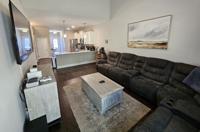 9001 Brixworth Ct, Old Hickory, TN 37138