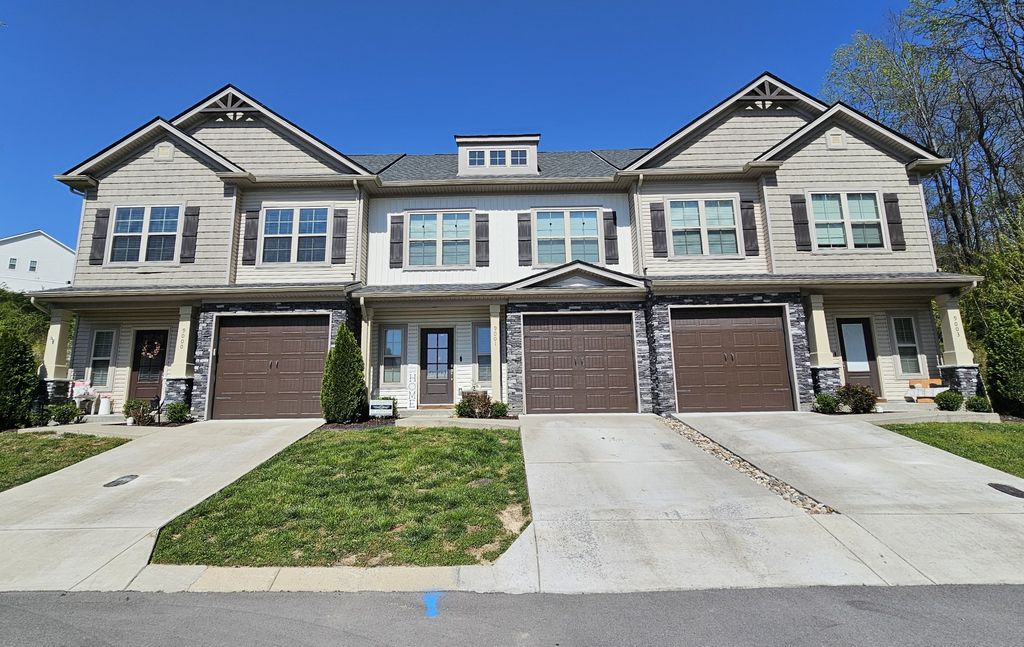 9001 Brixworth Ct, Old Hickory, TN 37138