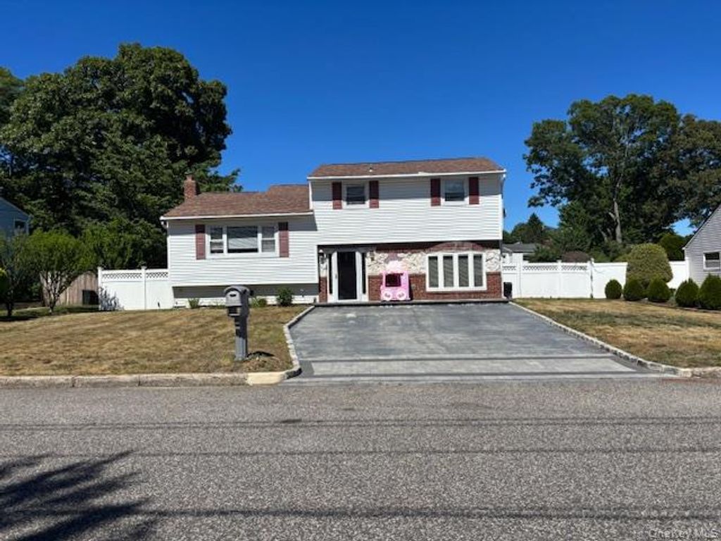 25 Nostrand Avenue, Selden, NY 11784