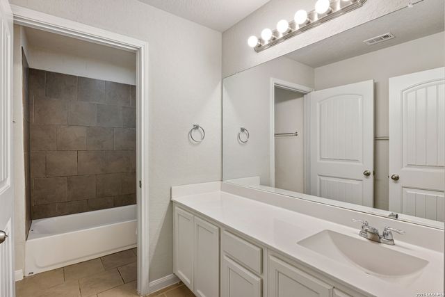 10230 Midsummer, Converse, TX 78109