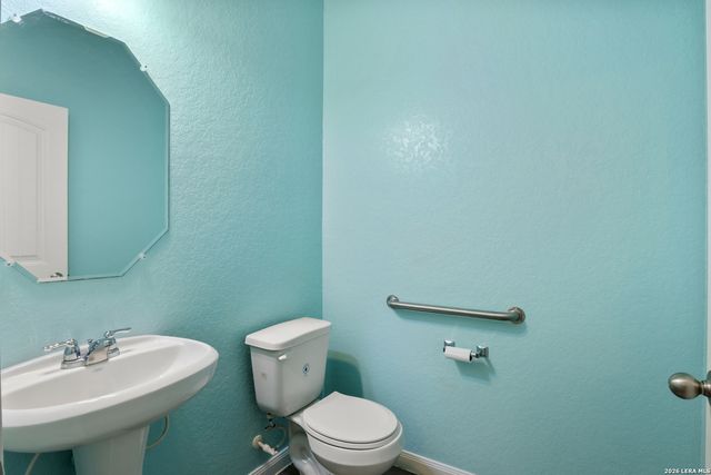 10230 Midsummer, Converse, TX 78109