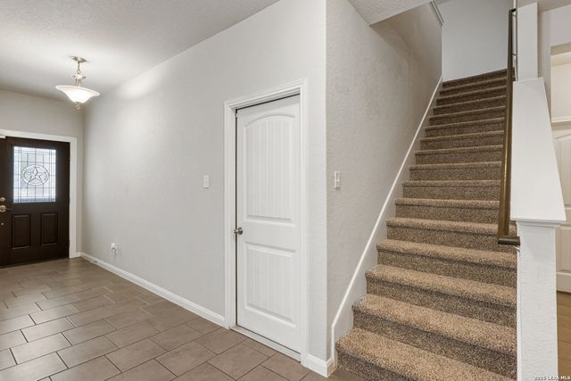 10230 Midsummer, Converse, TX 78109