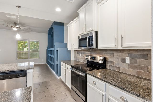 10230 Midsummer, Converse, TX 78109