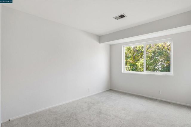 1077 Wesley Ct 7, Walnut Creek, CA 94597
