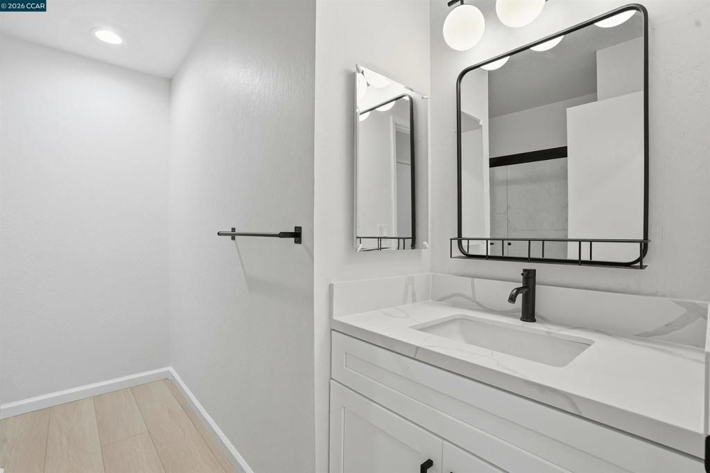 Image 9 of property listing at 1077 Wesley Ct 7, Walnut Creek, CA 94597