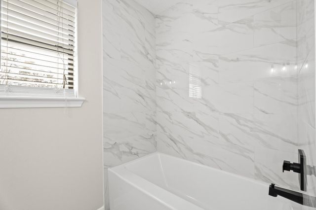 4309 S Elm Avenue, Santa Fe, TX 77517