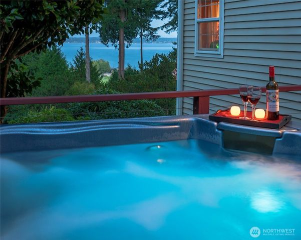 485 S Vesper Way, Camano Island, WA 98282