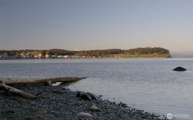 485 S Vesper Way, Camano Island, WA 98282