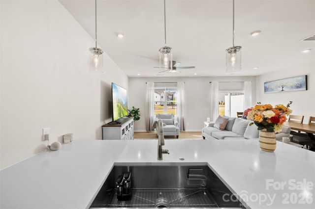 2312 Endeavor Run, Charlotte, NC 28269