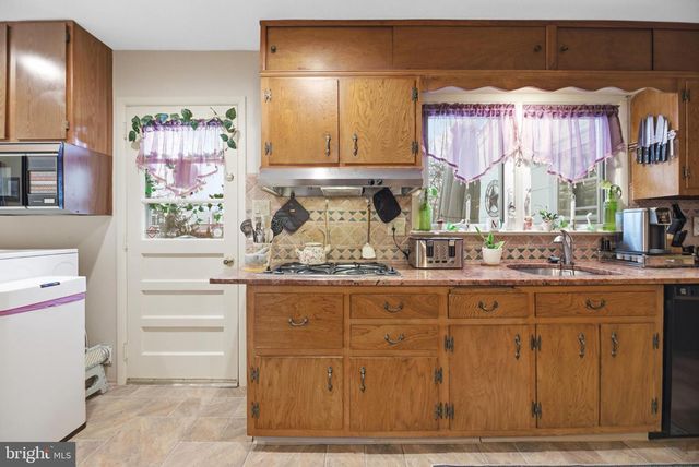 20 E DARRAH LN, Lawrence Township, NJ 08648