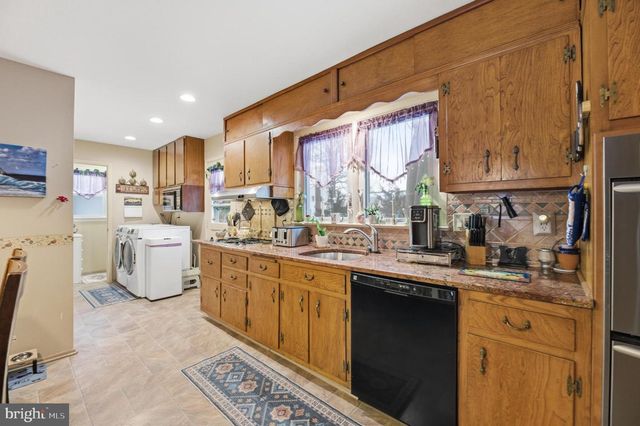 20 E DARRAH LN, Lawrence Township, NJ 08648