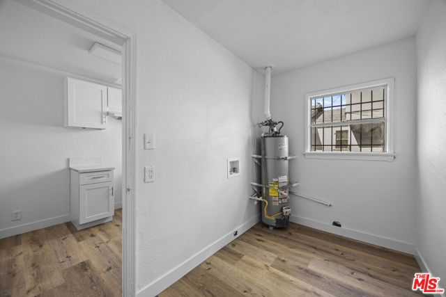 11008 Willowbrook Avenue, Los Angeles, CA 90059