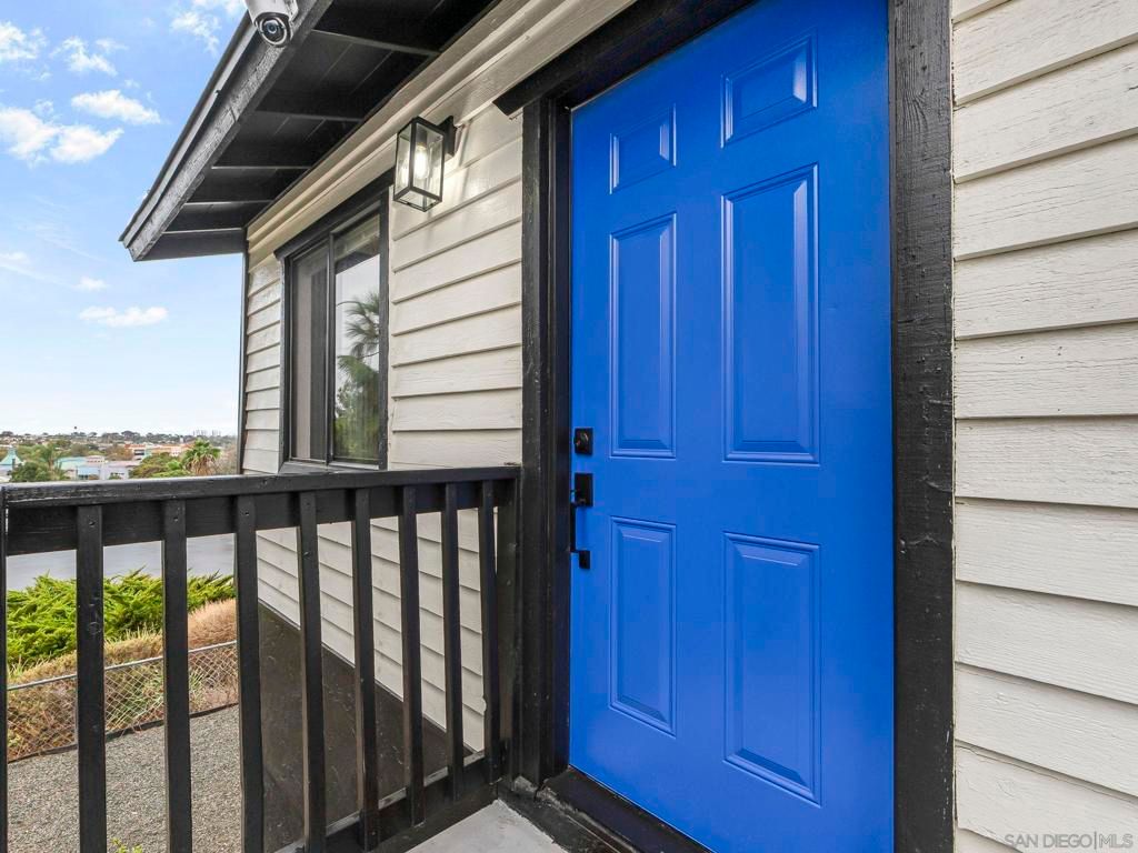 5210 Roswell, San Diego, CA 92114 — photo 4