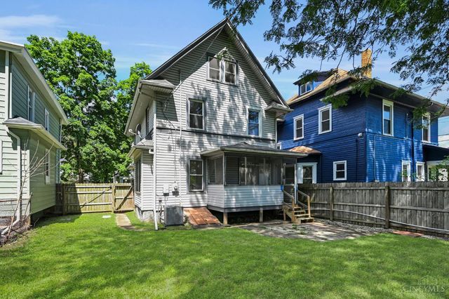 17 Mckinley Street, Middletown, OH 45042